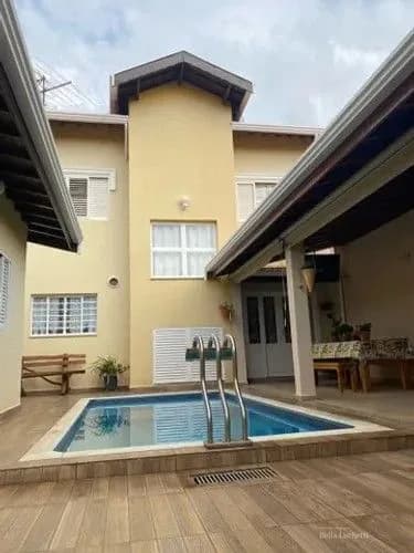 Sobrado no Jardim Santa Genebra, 200 m², três dormitórios, piscina e área gourmet