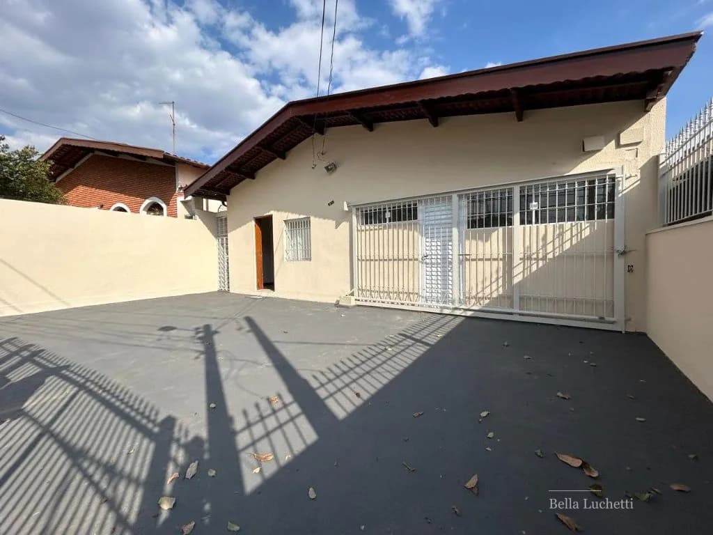 Casa no Jardim dos Oliveiras, 320 m², com piscina, edícula e área de uso comercial