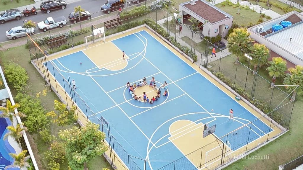 Sobrado no Residencial Arborais, 401 m², cinco suítes e piscina aquecida